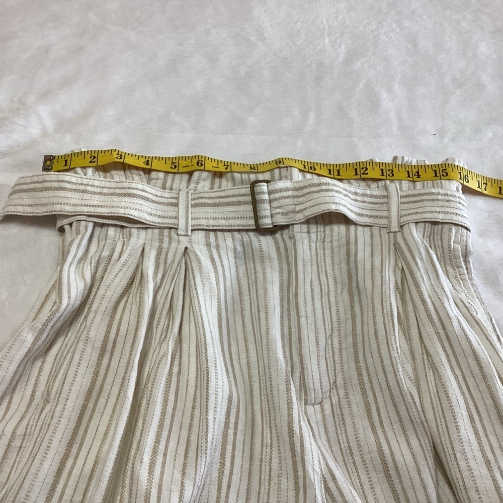 Banana Republic Factory Linen Blend Striped High-Waisted Shorts with Belt 4 - Picture 6 of 9